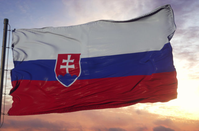 Samostatnú Slovenskú republiku v prvých hodinách existencie diplomaticky uznalo 93 štátov