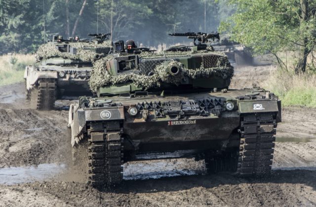Tankisti si na východe Slovenska precvičia presun nových Leopardov, upozorňujú ozbrojené sily