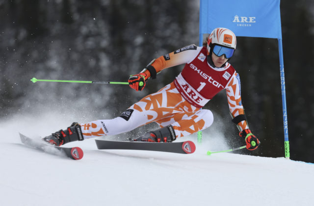 Shiffrinová je definitívne najlepšou lyžiarkou histórie, ovládla „obrák“ v Aare a Vlhová skončila pod pódiom