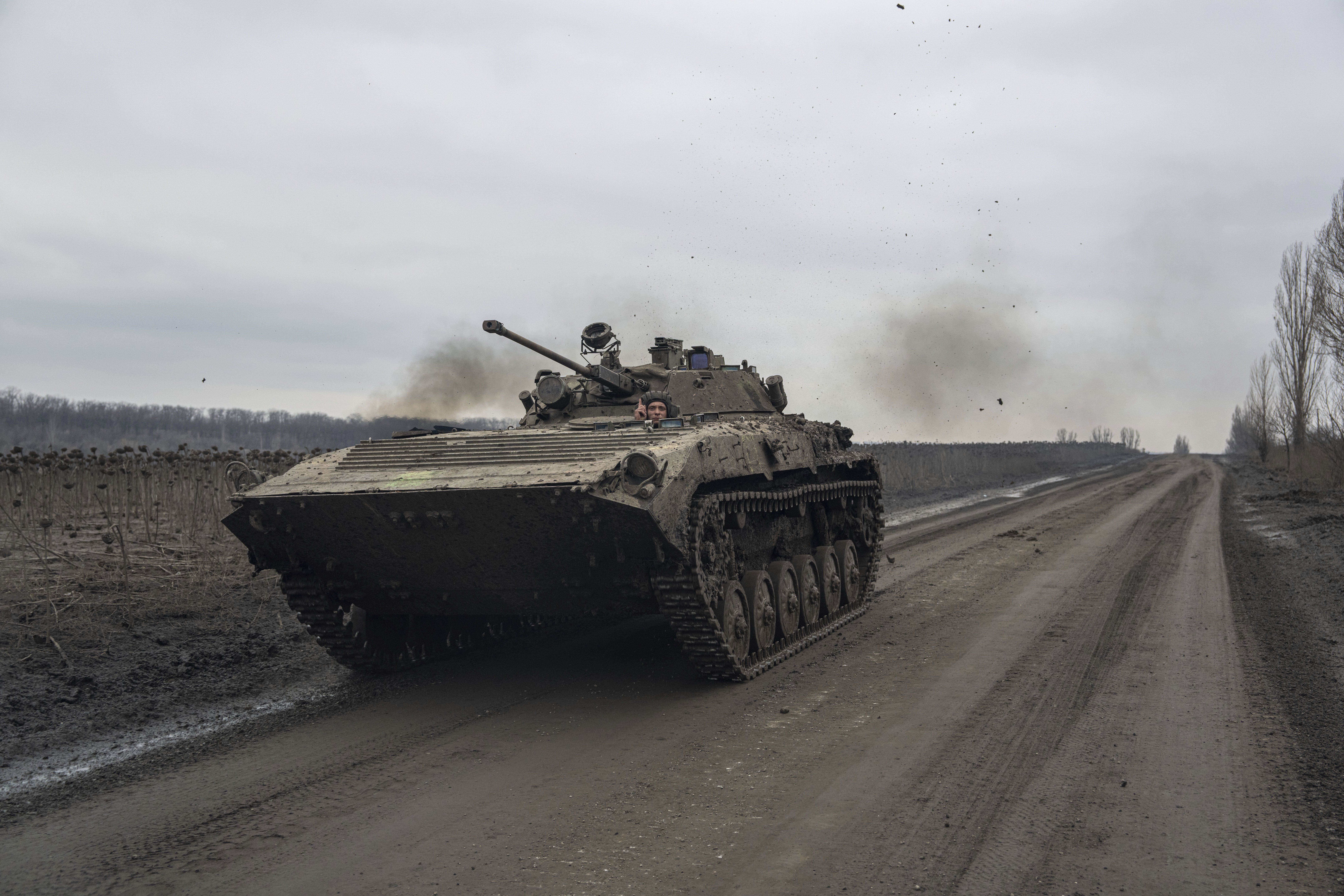 Ukrajinská armáda nechce opustiť Bachmut, aby Rusi nezačali ničiť ďalšie mestá a dediny v oblasti