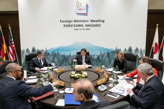G7
