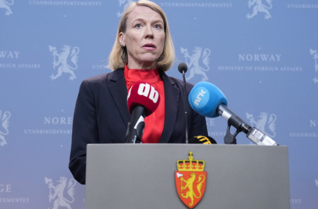 Nórsko vyhostí 15 ruských diplomatov podozrivých zo špionáže, agentov v krajine nestrpí