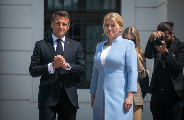 Čaputová a Macron hovorili aj o boji proti dezinformáciám, ako hrozbu vnímajú populistov a extrémistov (foto)