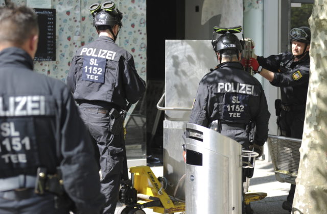 Talianska polícia zatkla desiatky členov ‚Ndrangheta, na operácií bolo viac ako 500 policajtov