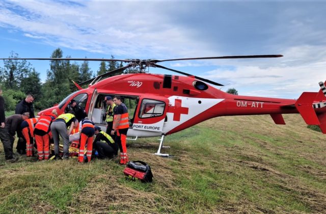 V lese pri Chlebniciach sa zranil pilčík, do nemocnice ho musel odviezť vrtuľník (foto)