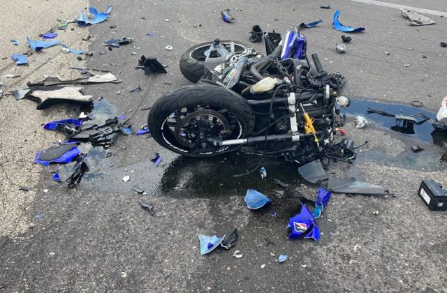 Vodička údajne nedala prednosť motocyklistovi, zrážku neprežil (foto)
