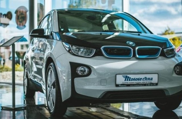 V AURES Holdings za prvý polrok predali trojnásobok elektromobilov v porovnaní s vlaňajškom