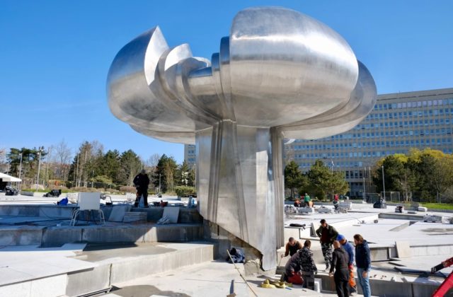Lipový kvet fontány Družba sa po 40 rokoch opäť leskne