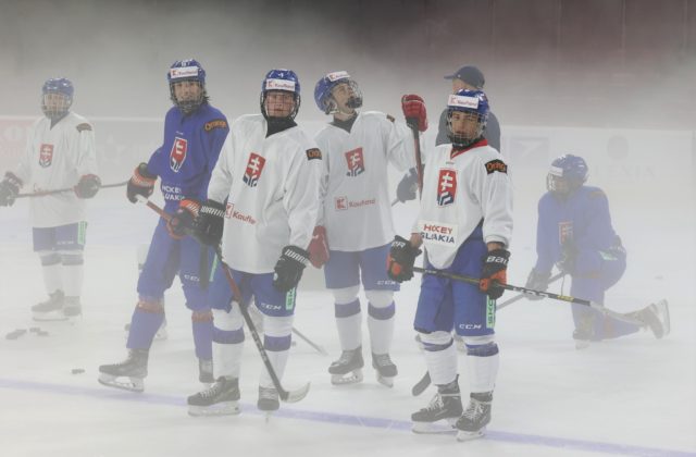 Slováci začali Hlinka Gretzky Cup prehrou, nevyužili ani jednu z deviatich presilových hier (video)