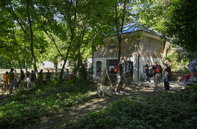 V Prüger-Wallnerovej záhrade v Bratislave otvorili nové komunitné centrum, nachádza sa tu aj detské ihrisko (foto)