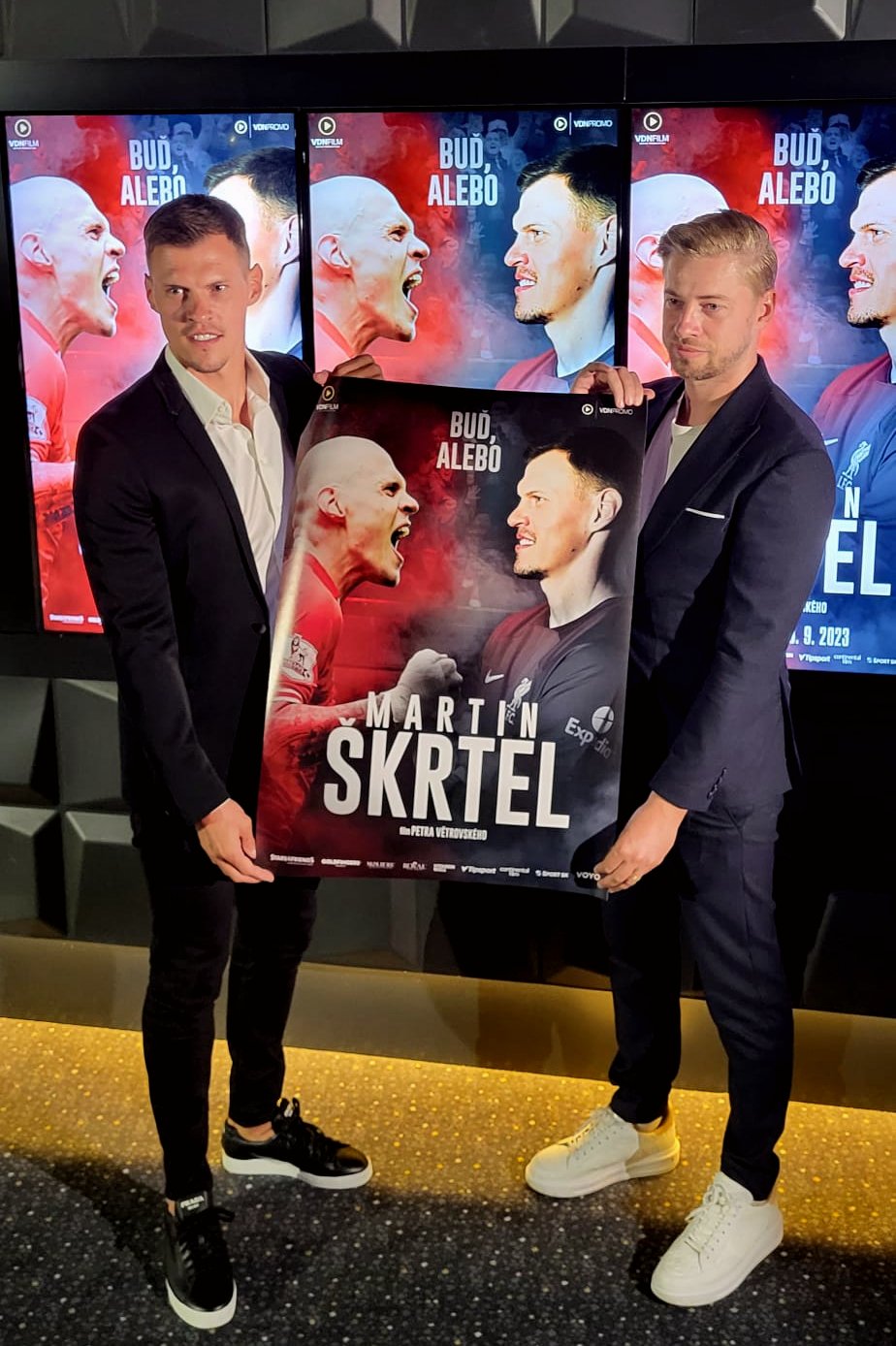 Martin_skrtel_a_petr_vetrovsky_na_tlacovej_konferencii_foto_continental_film.jpg