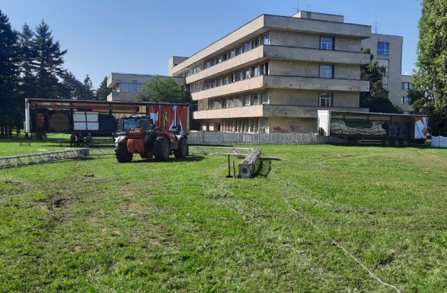 Cirkus pri Fakultnej nemocnici v Trnave prekáža vedeniu, právomoc predstavenia zakázať však nemá ani ministerstvo