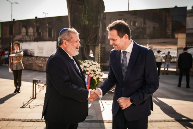 PREMIÉR: Pamiatka obetí holokaustu