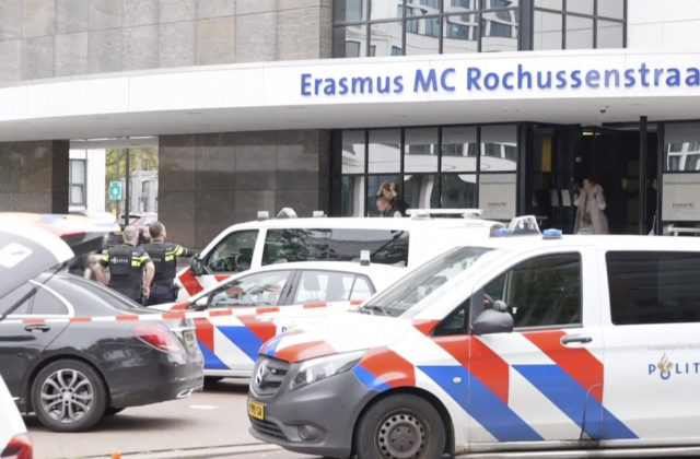 Streľba v Rotterdame si vyžiadala mŕtvych, muž spustil paľbu v univerzitnej nemocnici a neďalekom byte (video)