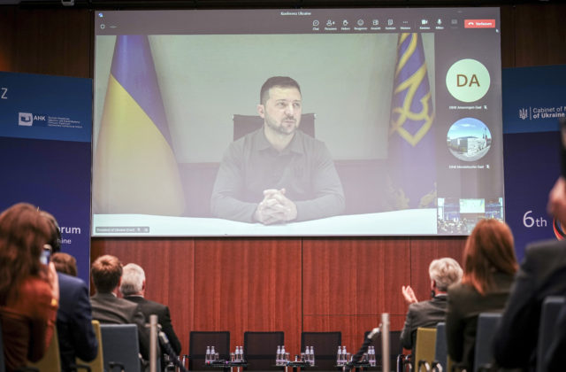 Ruská protivzdušná obrana bola výrazne degradovaná a úplná kontrola nad Krymom je len otázkou času, tvrdí Zelenskyj (video)