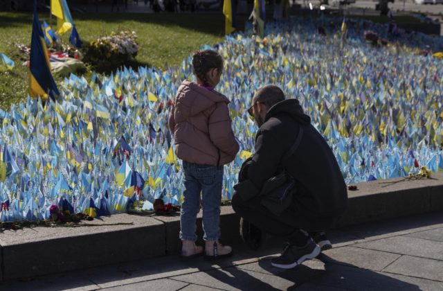 Od začiatku ruskej invázie na Ukrajinu je nezvestných približne 30-tisíc civilistov