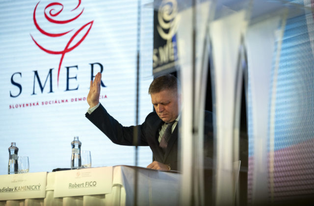 Fico sa ocitol na zozname „tucta špinavcov“ Svetového ekonomického fóra. Slovensko s ním nevie skončiť, píšu