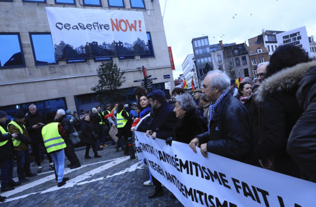 V Bruseli proti antisemitizmu demonštrovalo 4-tisíc ľudí, krajina je svedkom „obrovského nárastu“ protižidovskej nenávisti