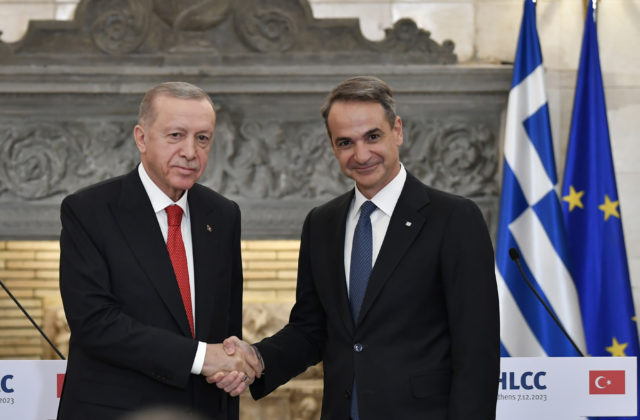 Turecko a Grécko podpísali vyhlásenie o priateľstve a dobrých susedských vzťahoch (foto)