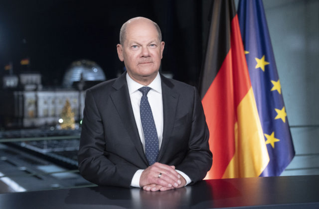 Nemecký kancelár Scholz varuje pred dôsledkami blížiacich sa amerických prezidentských volieb