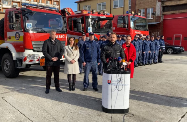 Slovensko posiela do francúzskych oblastí postihnutých povodňami 25 hasičov a 16 kusov hasičskej techniky