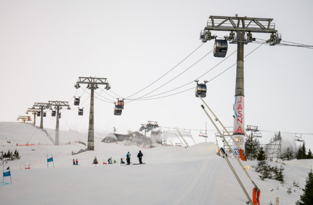 Tragická lyžovačka v Jasnej, na svahu zomrelo dieťa po zrážke s lyžiarkou