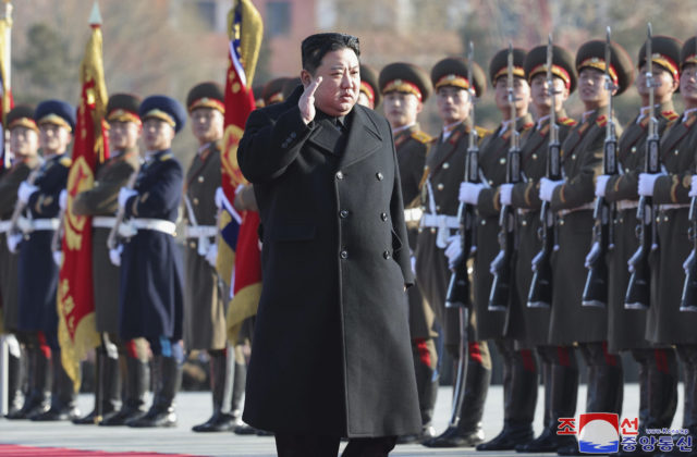 KĽDR najnovšie otestovala strely s plochou dráhou letu, obavy stupňujú aj agresívne vyjadrenia Kim Čong-una k Soulu