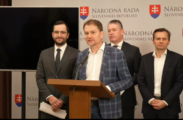 Sto dní hanby a devastácie právneho štátu, takto hodnotí Ficovu vládu hnutie Slovensko (video)