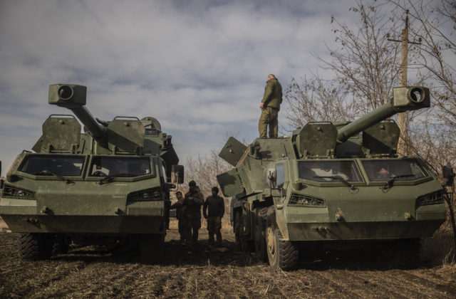 Veliteľ pozemných síl Pavľuk predpovedá, že Ukrajina tento rok prevezme iniciatívu na kontaktnej línii