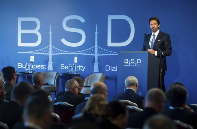 Kaliňák sa v Maďarsku zúčastnil konferencie Budapest Security Dialogue, rokovania ministrov obrany potvrdili dôležitosť spolupráce