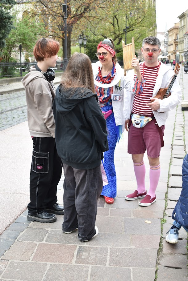 Ke klauni v uliciach.jpg