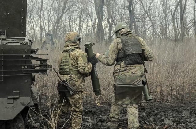 Rusi zaútočili na veliteľstvo južného zoskupenia ukrajinskej armády, tvrdí Moskva