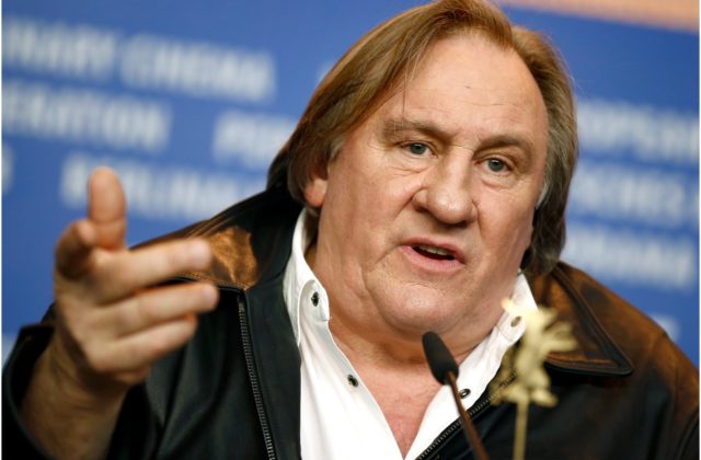 Francúzsky herec Gérard Depardieu sa postaví pred súd, zo sexuálneho obťažovania ho obviňujú desiatky žien