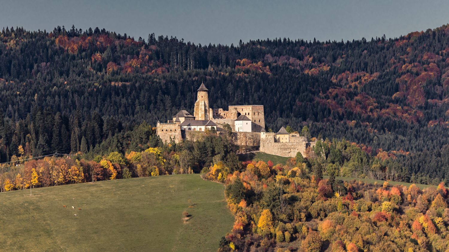 Hrad_stara_lubovna_foto_slovakia_travel_martin_sopinec.jpg