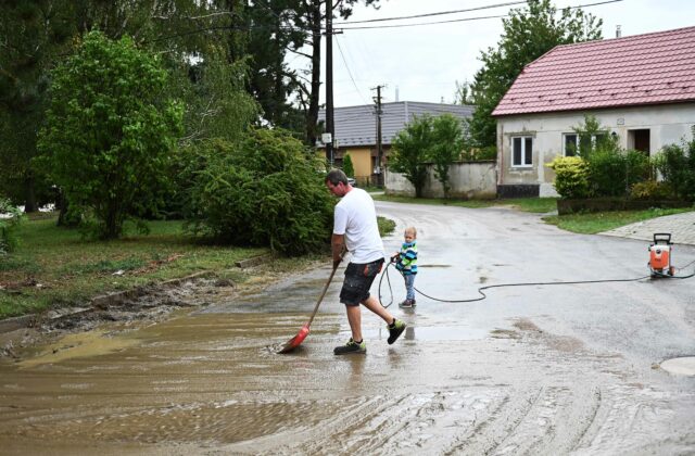 Tarabovo ministerstvo vyhlásilo šiestu výzvu na obnovu domov, o príspevok môžu požiadať aj domácnosti zasiahnuté záplavami