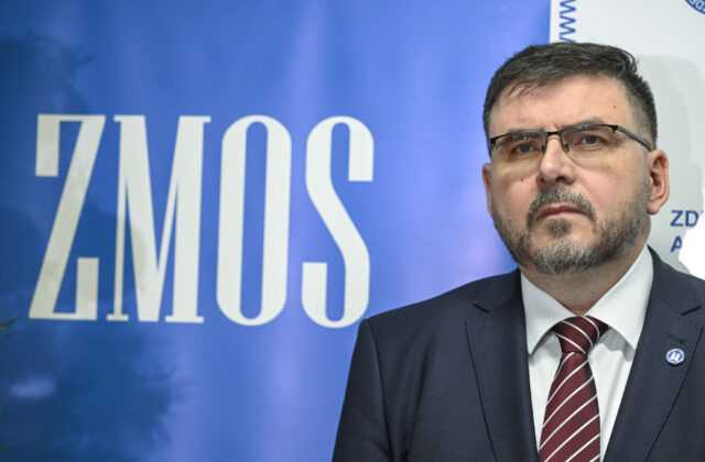 ZMOS odmieta údaje o prebytku samospráv, výsledky hospodárenia podľa Božika nezohľadňujú ich skutočnú finančnú situáciu