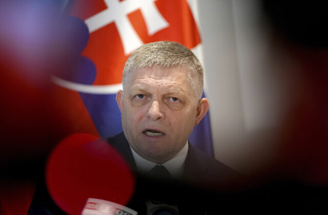 Fico: Pripravuje sa zoznam ľudí, ktorí budú vyhostení z územia Slovenska za rozvracanie krajiny