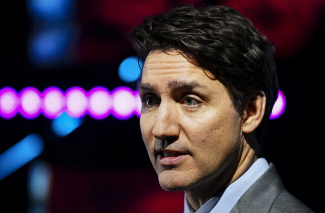 Americkým clám na oceľ bude Kanada vzdorovať, vyhlásil Trudeau