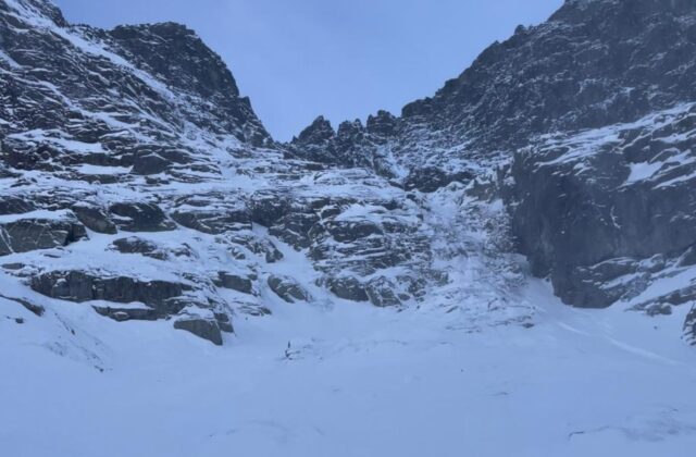 Skialpinisti odtrhli lavínu, jedného pripravila o život – FOTO