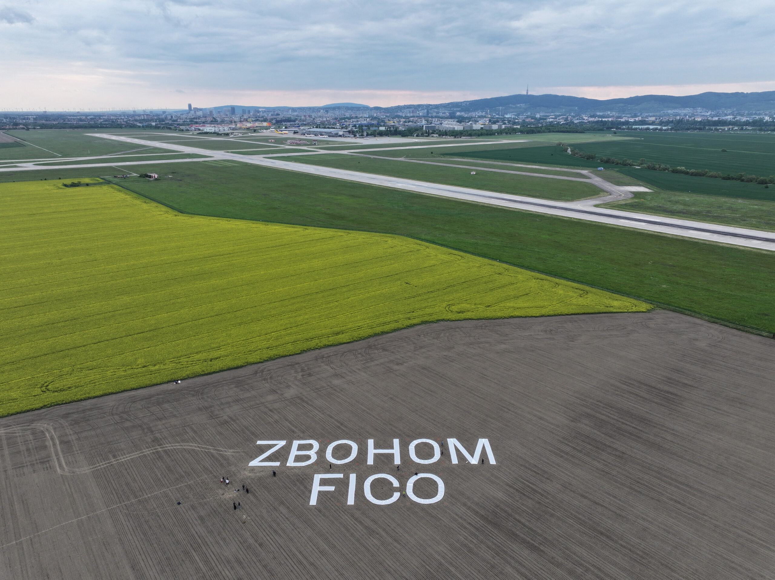 PROTEST: Zbohom Fico