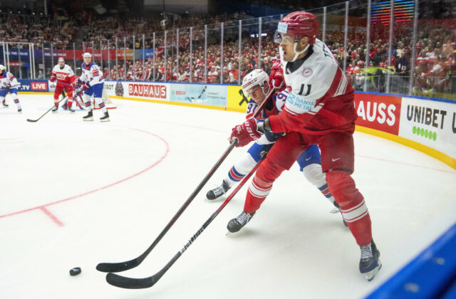 MS v hokeji 2025 (výsledky 9. máj) – Dva zápasy sa skončili 5:0, jeden sa predlžoval a Fínsko sa trápilo – VIDEO, FOTO