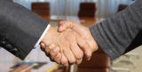 94640_pixabay_shaking hands 3091906_1280 676x343.jpg