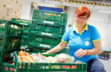 107034_tesco darovanie potravin 676x439.jpg