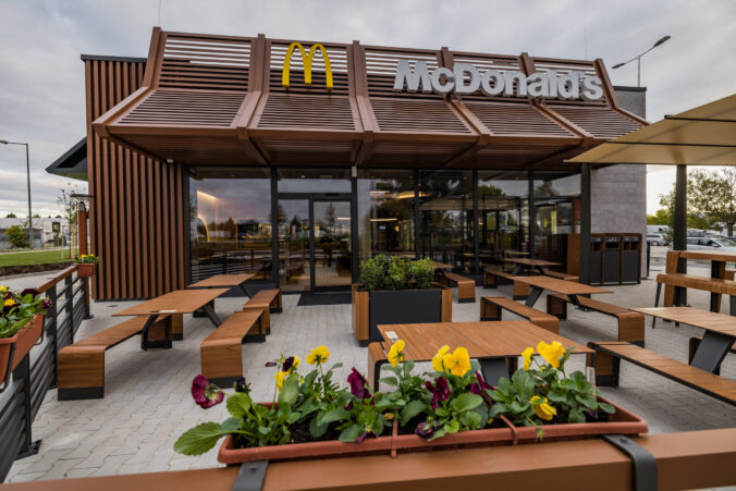 107426_ilustracna foto restauracie mcdonalds 676x451.jpg