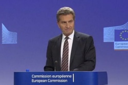 Oettinger - tlacovka Brusel - EK