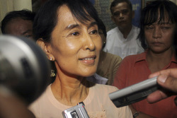 Aun Schan Su Ťij (Mjanmarsko)