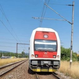 Železnice Slovenskej republiky vlak energia elektrina
