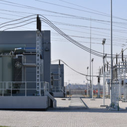 Stavba Elektrickej stanice Borský Svätý Jur 110/22 kV, realizovaná v rámci Projektu spoločného záujmu EÚ - ACON Smart Grids, súčasťou je rozsiahle nasadzovanie smart technológií, čoho výsledkom je najmodernejšia diaľkovo riadená elektrická stanica BSJ 110/22 kV na území Slovenska. Borský Svätý Jur, okr. Senica