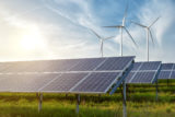 Solarne panely veterne elektrarne turbiny obnovitelne zdroje energie zelena energia