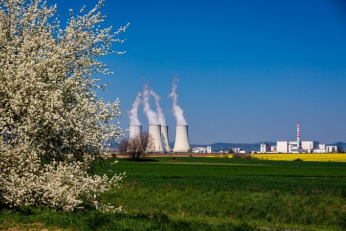 Jaslovske bohunice elektraren atomova jadrova.jpg